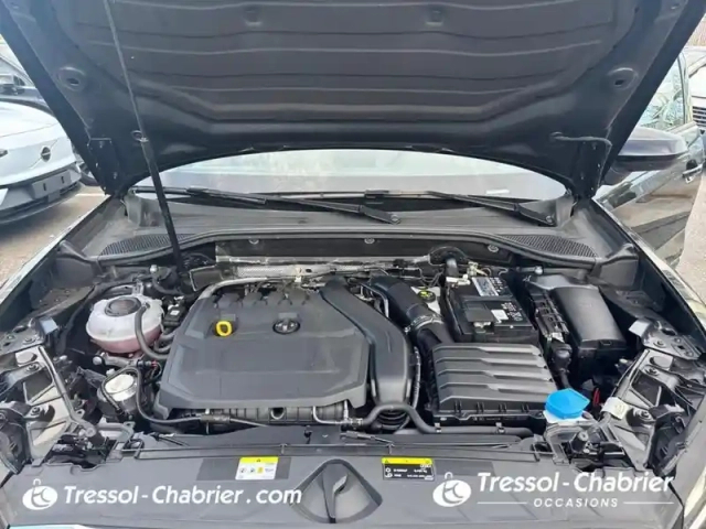 Audi Q2 35 tfsi cod 150 s tronic 7 design luxe — photo 7