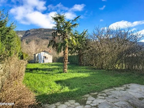 Maison 5 pièces 198 m²