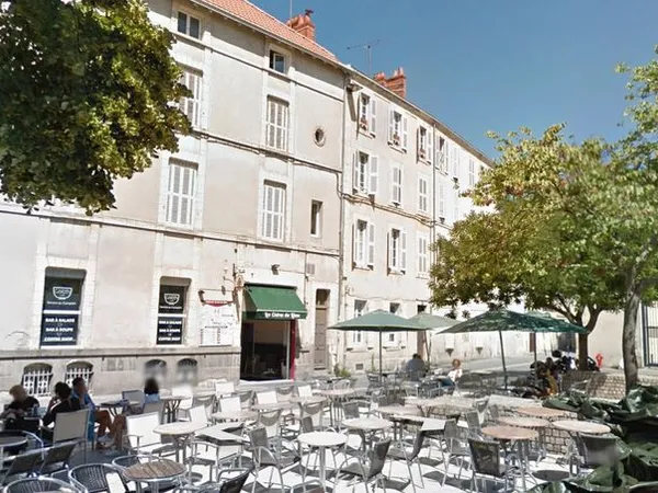 7 appartements emplacement +++ La Rochelle