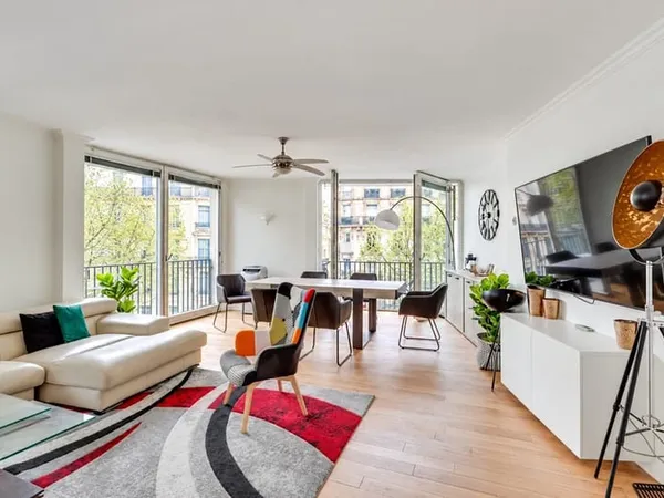 Exclusivité - A vendre - Appartement très lumineux - Balcon - 5 pièces - 4 chambres possibles - Cuis