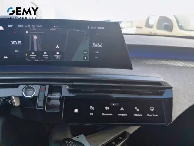 Peugeot 3008 hybrid 136 e-dcs6 — photo 14