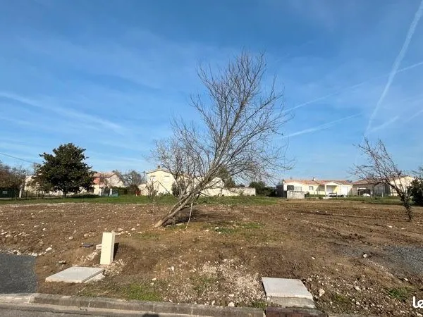 Terrain 647 m² La Lande De Fronsac