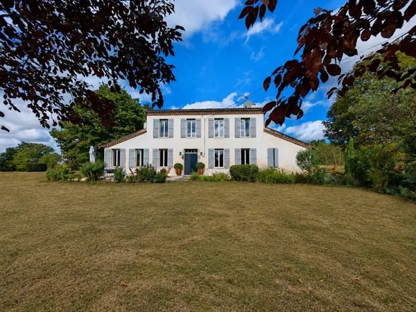 Maison de maître du XIXe siècle entièrement rénovée — 262 m² sur 2 hectares — Eauze