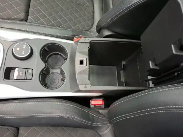 Renault Kadjar blue dci 115 — photo 25