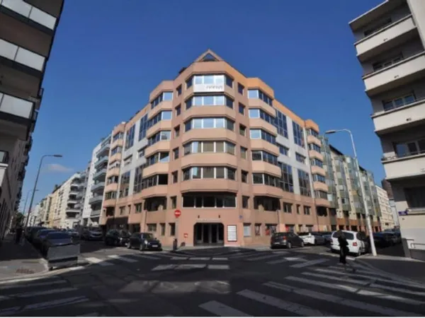 Bureaux 563 m²