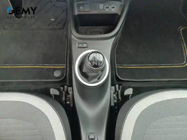 Renault Twingo iii sce 65 - 21 — photo 17
