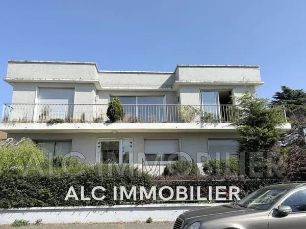 Immeuble 315 m²
