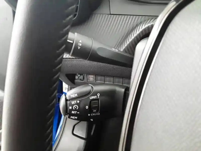 Peugeot 2008 puretech 130 s&amp;s bvm6 — photo 43