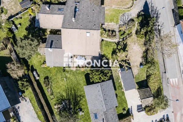 Maison 2 pièces 191 m²
