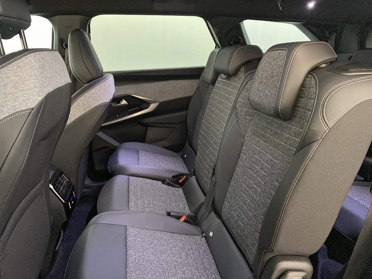 Peugeot 5008 hybrid 145 ch e-dcs6 allure — photo 10