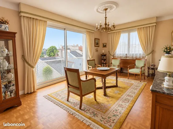 Appartement 87m2 - 3 chambres - Garage et cave - Quartier Canclaux
