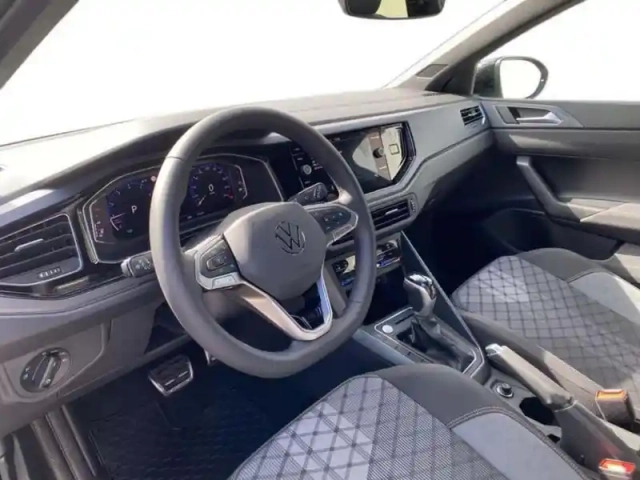 Volkswagen Taigo 1.5 tsi 150 ch dsg7 r line — photo 9
