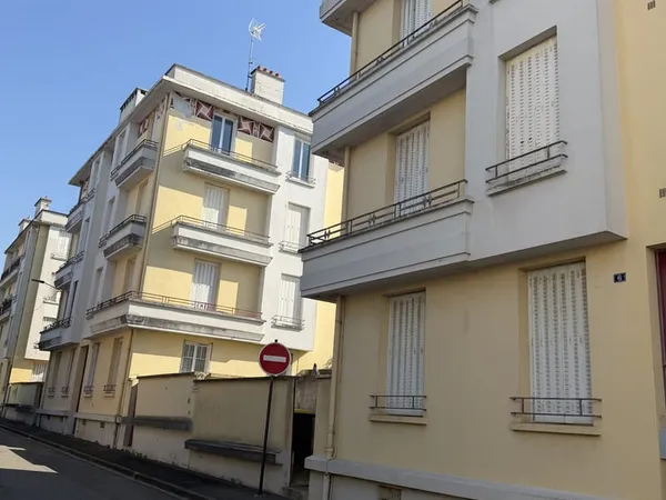 Appartement type 2 Sur Sainte Savine, proche Gare de Troyes.