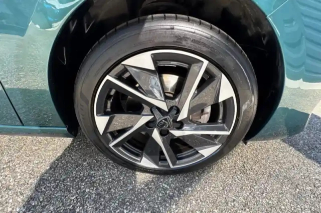 Peugeot 308 sw puretech 130ch s&amp;s eat8 — photo 27