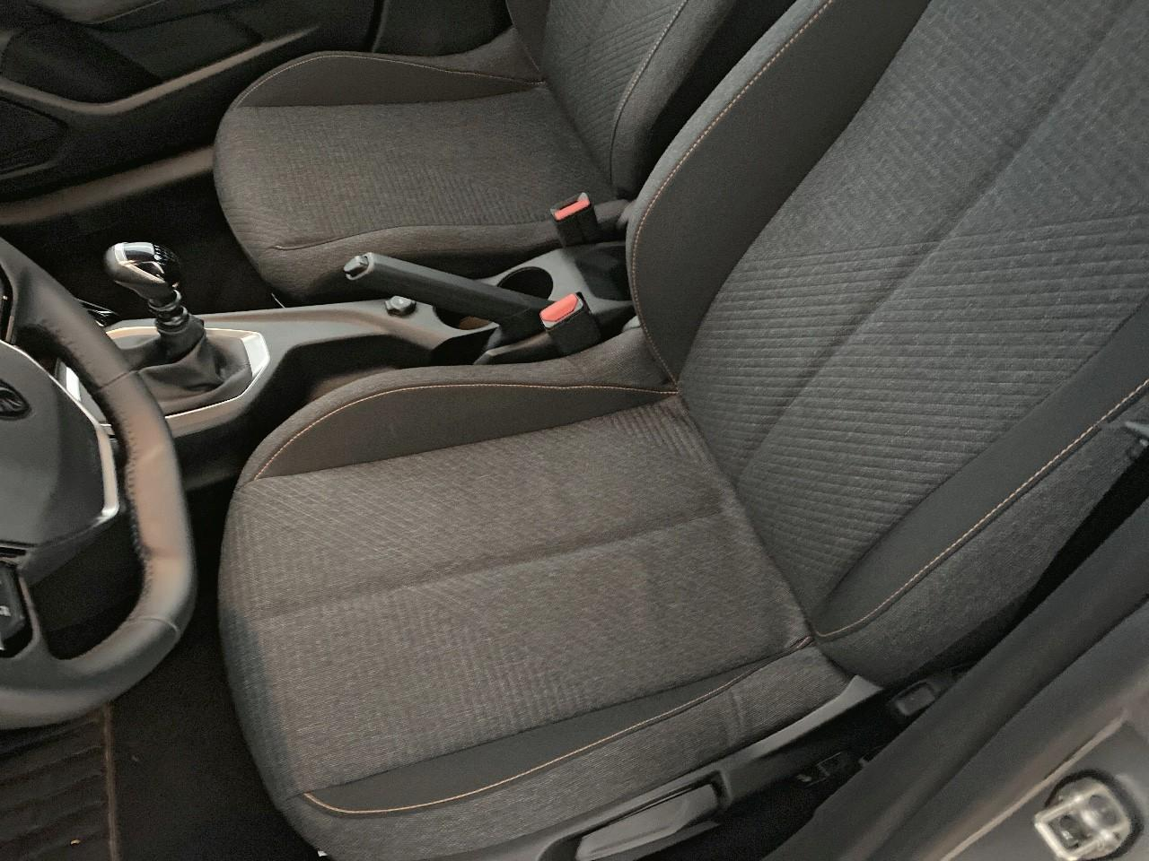 Peugeot 208 100 s&s bvm6 style — photo 9