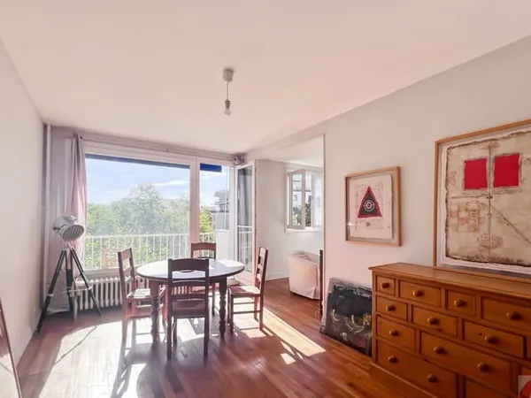 Appartement 3 pièces 84 m²