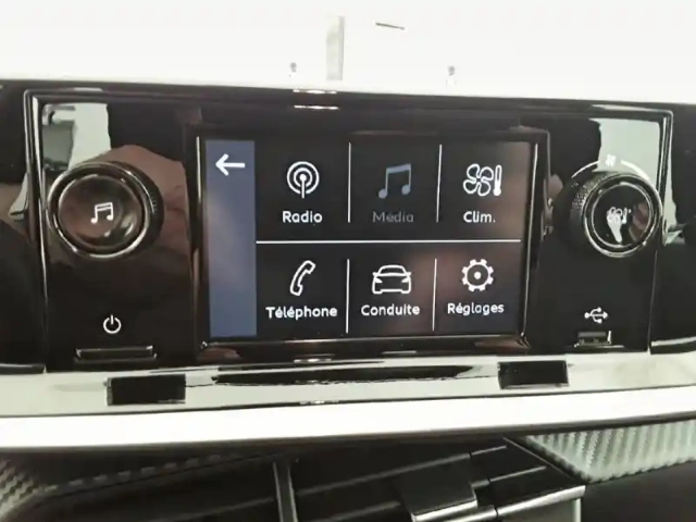 Peugeot 208 puretech 75 s&amp;s bvm5 — photo 43