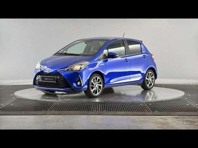 Toyota YARIS Toyota Yaris 100h Chic 5p