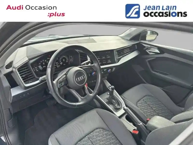 Audi A1 sportback 30 tfsi 110 ch s tronic 7 — photo 11