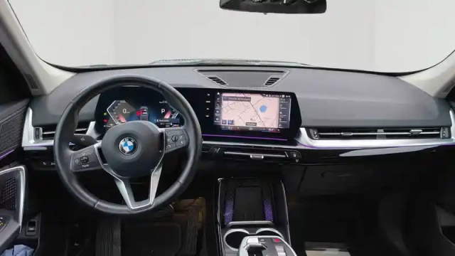 Bmw X1 sdrive 18d 150ch dkg7 — photo 5