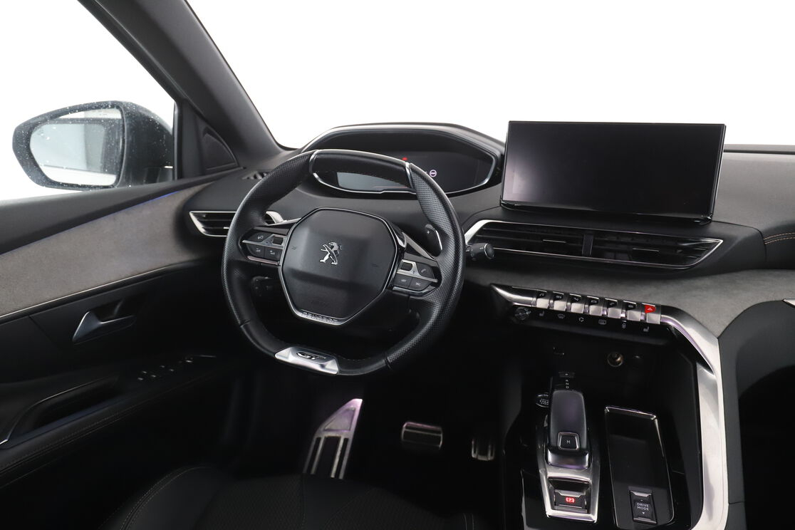 Peugeot 3008 1.5 Blue-HDi GT EAT8 — photo 12