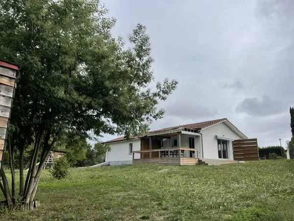 Maison contemporaine (2017) T4 de plain pied sur terrain 165
