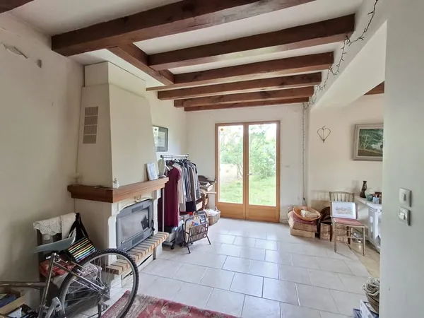 Maison indépendante 70m2 habitable, Type T3 avec jardin et g
