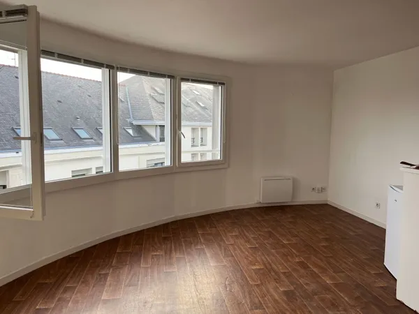 Loue T1 Bis 38m² Canclaux