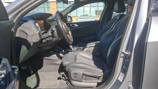 BMW Serie 1 118i 136 DKG7 - M Sport – 2022 – 77501 km – Essence – Boîte Automatique — photo 12