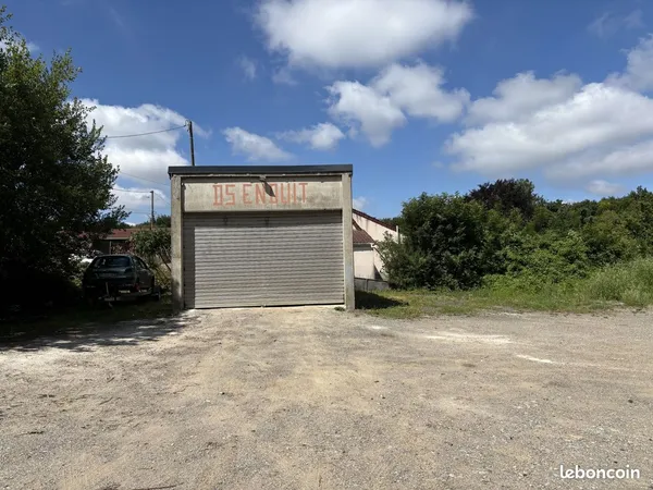 Location hangar 50m²