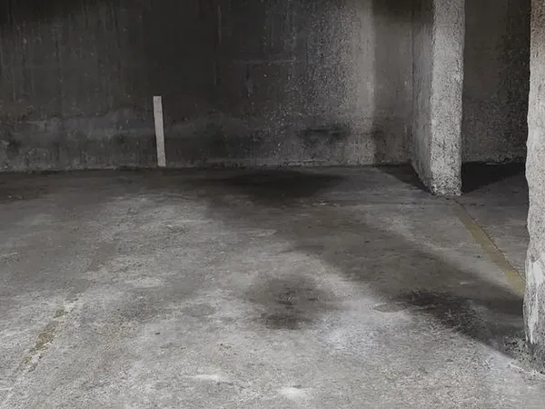 Location Parking MOTO Angle Rue St Maur, Rue de la Roquette Metro Voltaire