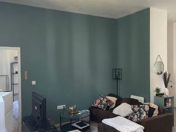 Appartement en rez de chaussé, centre ville avec stationnement sécurisé