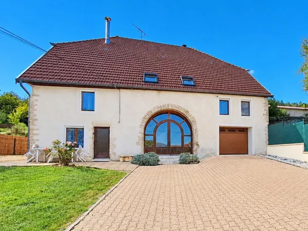Maison à Colombier ( 70000 ) 10 pièces 210 m2 à 354 900 euros