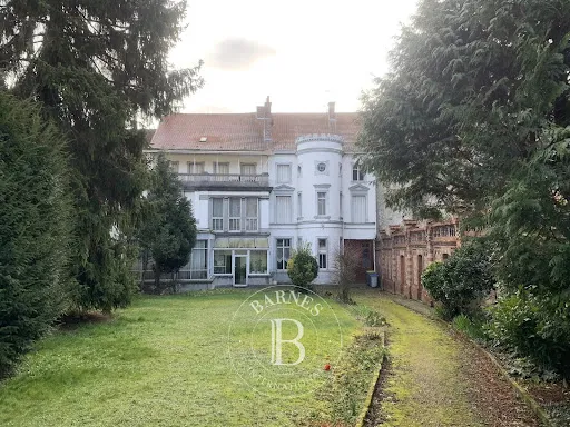 Hôtel particulier 16 pièces 477 m²