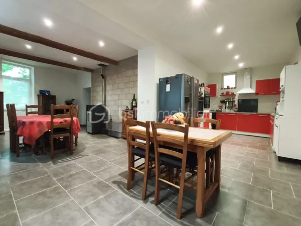 Maison 6 pièces 182 m²