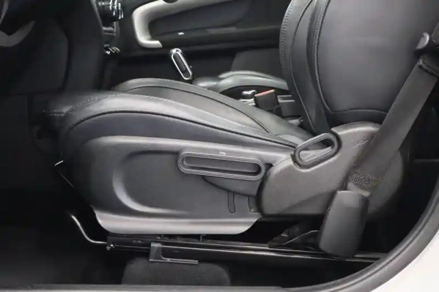 Mini Mini countryman 190 ch bva8 — photo 103
