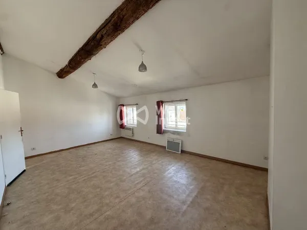 A SAISIR MAISON DE VILLE A RENOVER