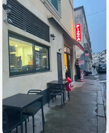 Restaurant pizzeria