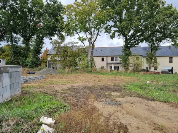 Terrain 230 m²
