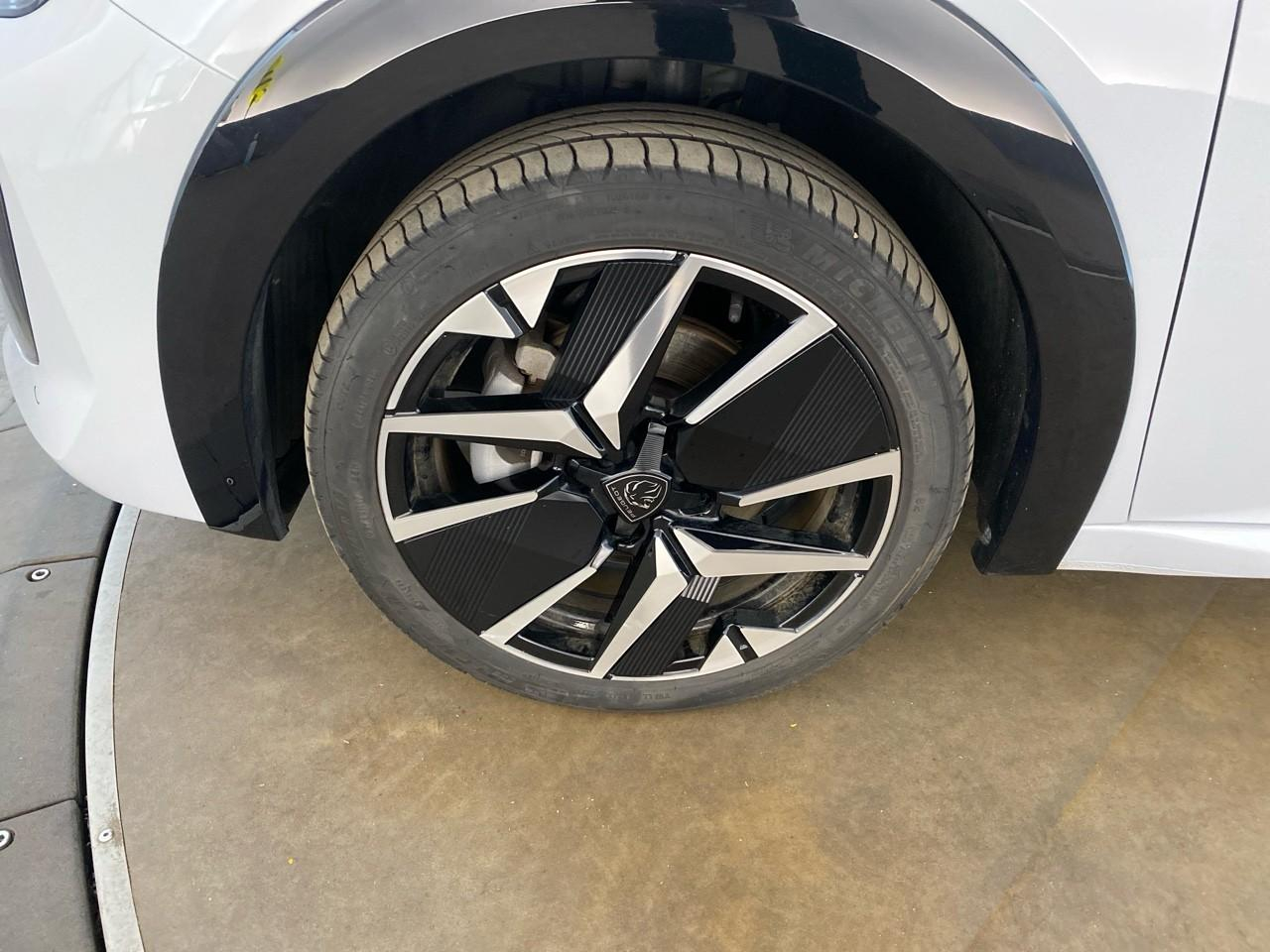 Peugeot 208 electrique 156 ch 54 kwh gt — photo 11