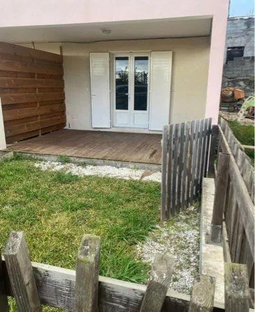 Maison mitoyenne f3