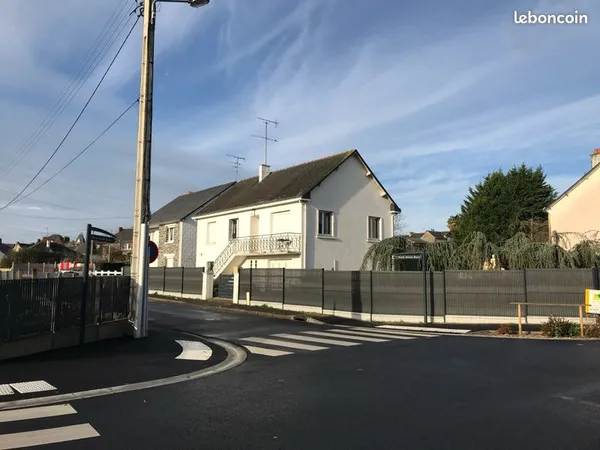 Maison individuelle centre ville Nozay