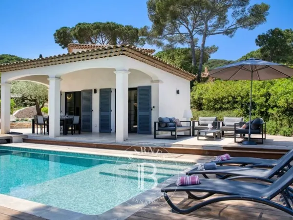 SAINT-TROPEZ - LES SALINS - 4 CHAMBRES- PISCINE