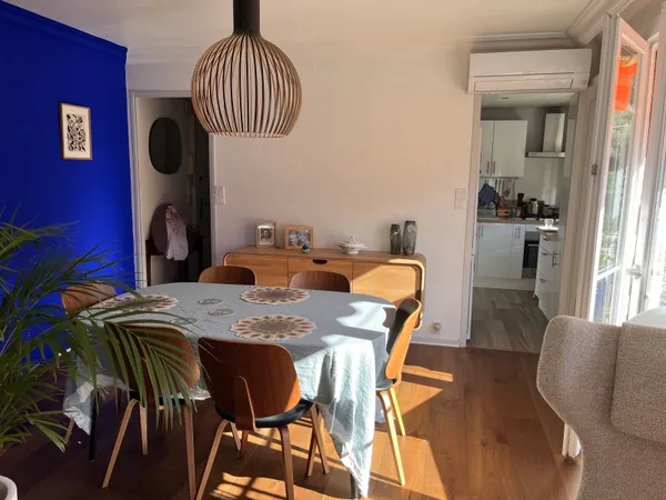 Loue T3 lumineux calme et cosy, rue du Vallon des Auffes 13007, avec place de parking