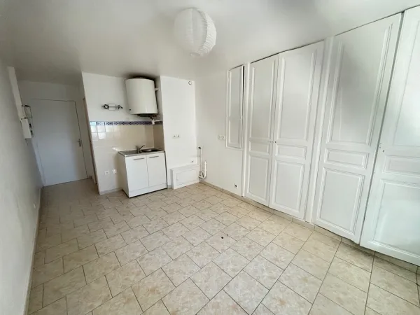 Studio 1 pièce 17 m²