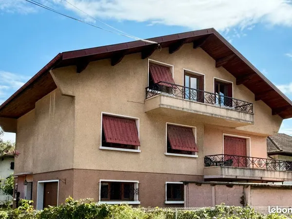 CHAMBERY- 3 chambres meublées en colocation dans une villa avec jardin
