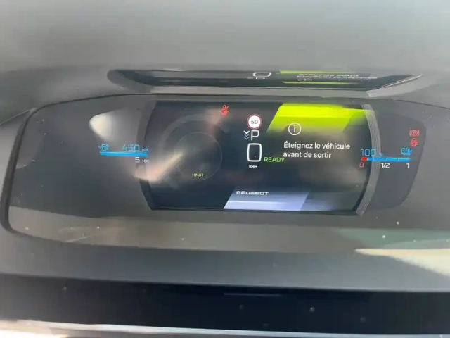 Peugeot 308 electrique 55 kwh 156ch — photo 17