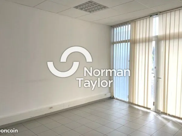 Bureaux 320 m²