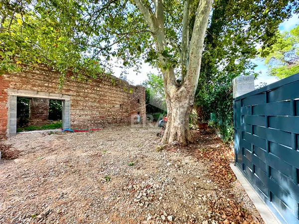 Terrain 412 m²