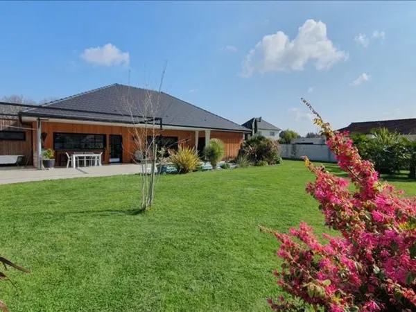 Contemporaine de 5 pièces principales